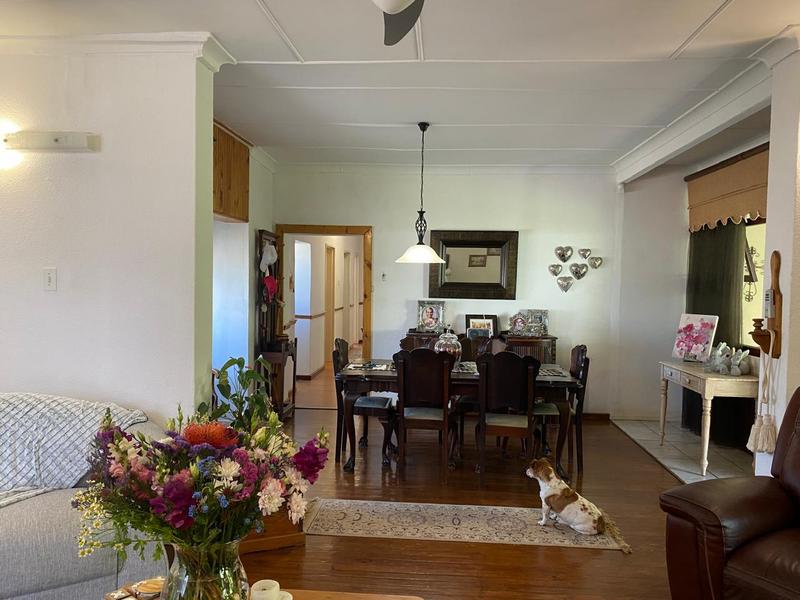 To Let 4 Bedroom Property for Rent in Bergsig Eastern Cape